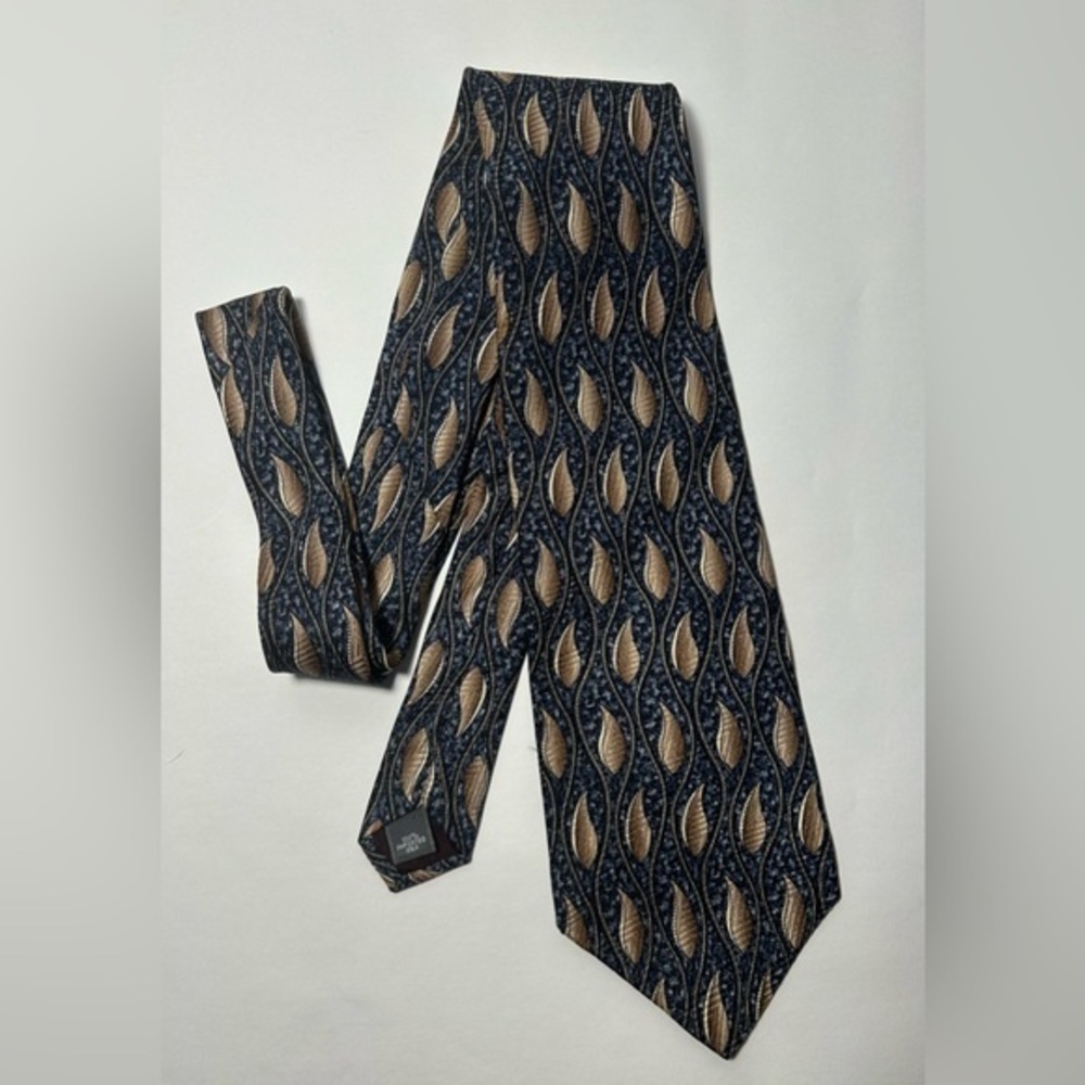 Bugati Silk Tie | Men’s Necktie | Dark Blue and Gold